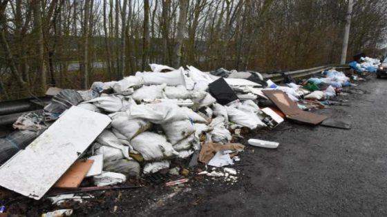 Stort van 30 ton opgeruimd aan oprit Brusselse Ring, veertien sluikstorters betrapt