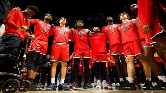 Aztecs will wear red, try to get hot when they take on Air Force on Wednesday night – San Diego Union-Tribune