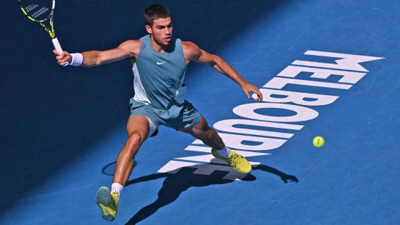 Carlos Alcaraz in action against Jack Draper on Sunday at the Australian Open.