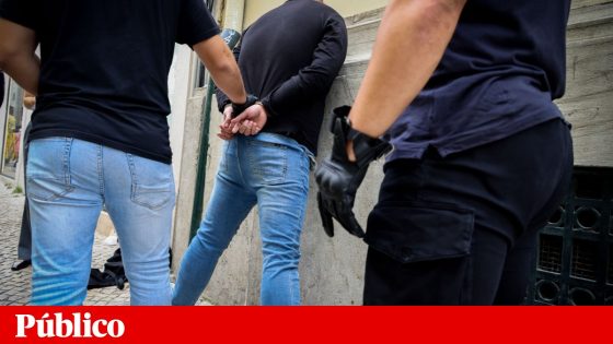 Há uma década que se vende louro por droga na Baixa de Lisboa. Lei não ajuda polícia | Lisboa