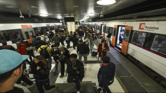 La publicació al BOE formalitza el final de les bonificacions al transport públic | M.F | Barcelona | Serveis