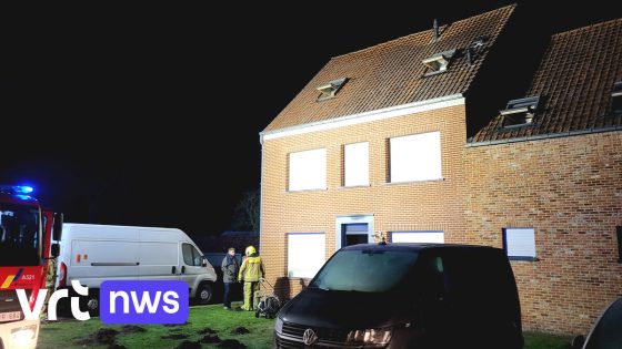 Gezin ontsnapt uit brandend huis in Geel: "De vader hoorde lawaai en kon zijn vrouw en 3 kinderen wakker maken"