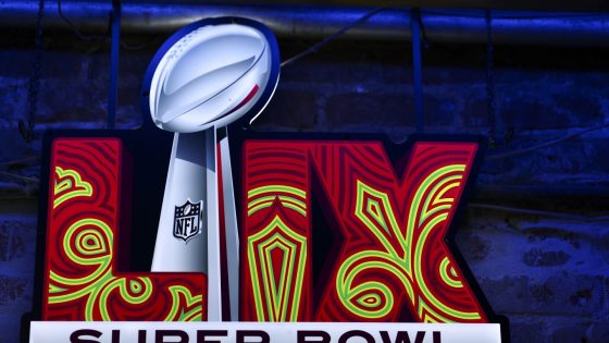 Fox getting more than $8 million for "double-digit" Super Bowl commericials