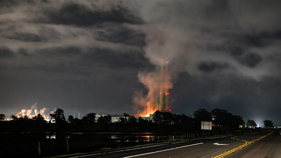 World's Largest Lithium Ion Plant Catches Fire in California