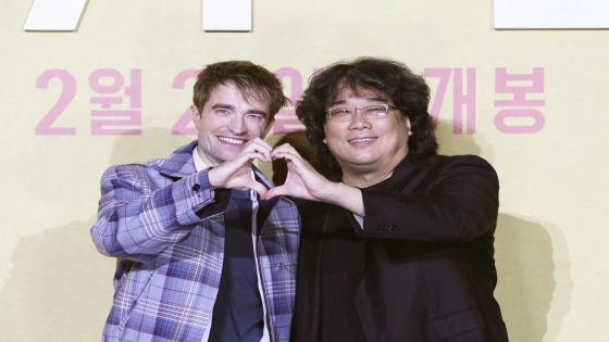 Robert Pattinson Joins Bong Joon Ho In Korea For ‘Mickey 17’ Event