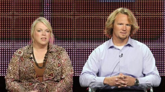 'Sister Wives' Janelle Brown exposes Kody's hidden financial habits