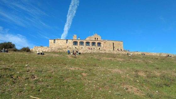 Mor un excursionista de camí a la Mola