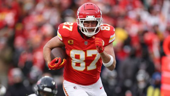 Chiefs TE Travis Kelce posts record ninth 100-yard playoff game, breaks tie with Hall of Famer Jerry Rice