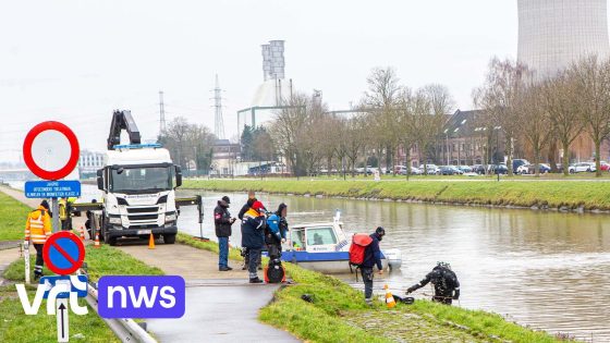 Duikers en sonarboot ingezet om kanaal te onderzoeken in Sint-Pieters-Leeuw