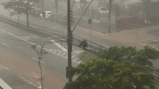 Tempestade em BH: veja imagens da forte chuva que atinge vários pontos da capital