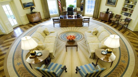 The history and tradition of presidents leaving personal notes for their successors