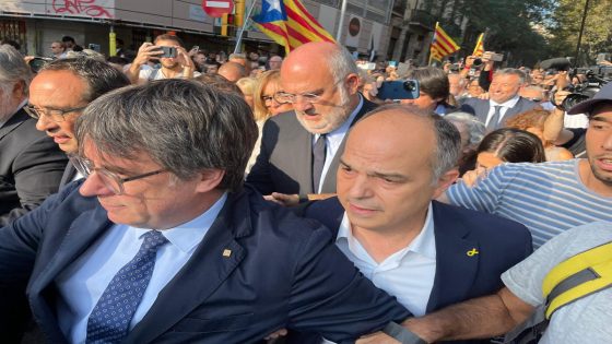 Puigdemont arriba a la zona d