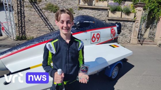 14-jarige Laurenz Bastin uit Niel wint 'Nieuwkomer van het jaar' in powerboatracen: "Snelheid spreekt me aan"