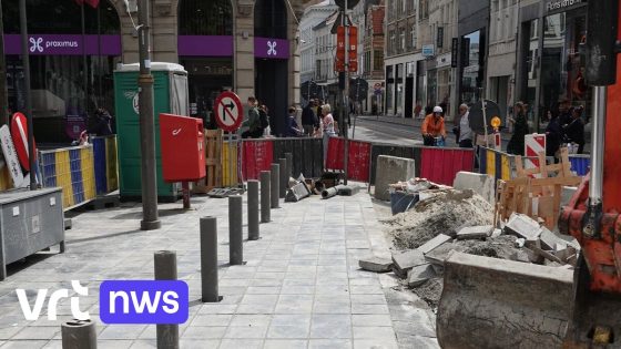 Na oproepen op sociale media om in te rijden op mensen: "In Antwerpen staan al palen en straatmeubilair die dat bemoeilijken"