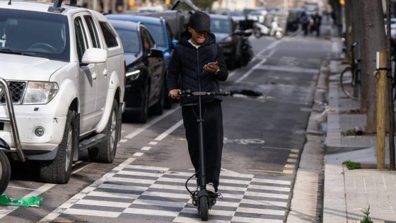 BCN multa 452 usuaris de patinets en un cap de setmana