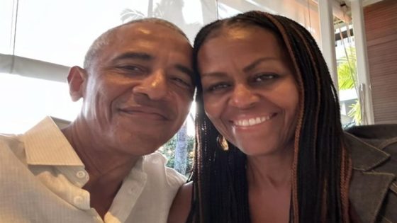 Barack Obama zet Michelle in de bloemetjes: “32 jaar samen en je beneemt me nog altijd de adem”