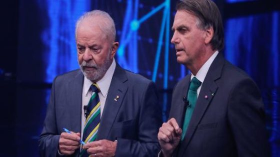 Bolsonaro sobre queda na popularidade de Lula: 'está derretendo'