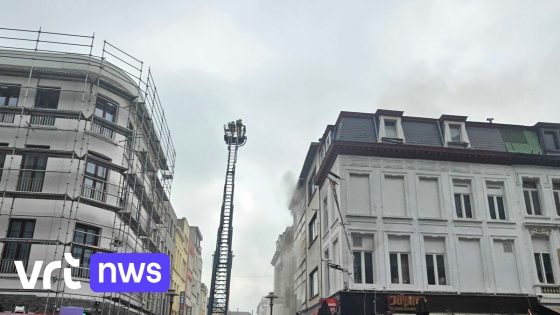 Brand in Antwerps restaurant, naburige bioscoop moet ventilatie uitzetten