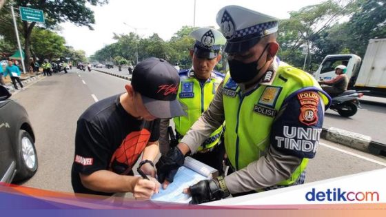 Apakah Kendaraan Mati Pajak Bisa Kena Tilang? Ini Penjelasannya!