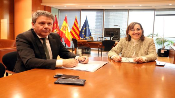 El govern català i espanyol formalitzen la creació de l'empresa mixta per a gestionar Rodalia