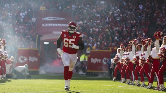 Chiefs will franchise tag Trey Smith