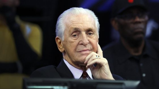 Chiefs, Pat Riley strike deal for use of "Three-Peat"