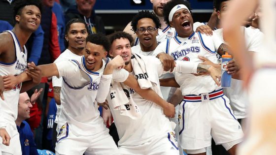 College basketball scores, winners and losers: Kansas, Alabama bounce back with big wins after bad losses