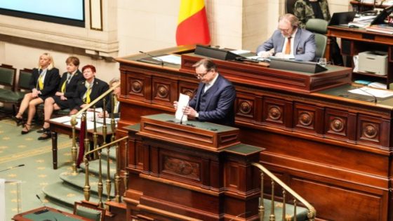 Bij premier De Wever klinkt het confederalisme plots erg veraf in zijn regeerverklaring - De Standaard