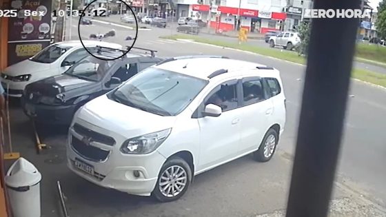 Motorista preso por matar motociclista em Canoas tentou consertar carro após colisão