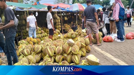 Pedagang Durian Area Masjid Cheng Ho Pasuruan Resah akibat Video Duren Tewel