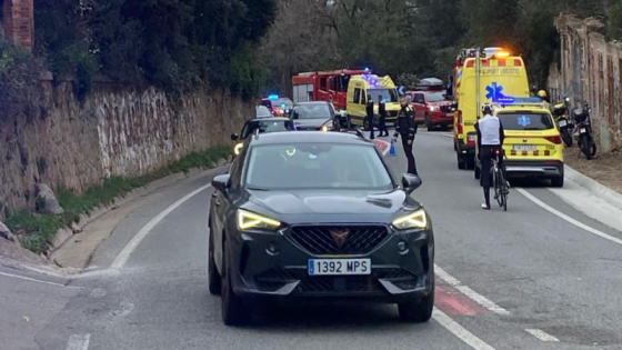 Un home és rescatat després de calar-se foc amb benzina