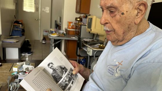 Jim Becker, AP reporter who covered Jackie Robinson and an underdog Hawaii football team, dies at 98 | Region