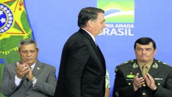 Bolsonaro "não merece absolvição" e, se concorrer, perderá novamente, diz Lula