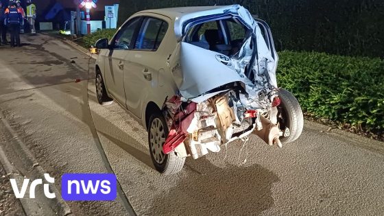 Auto valt stil op overweg in Ingelmunster: geen treinverkeer tussen Kortrijk en Roeselare