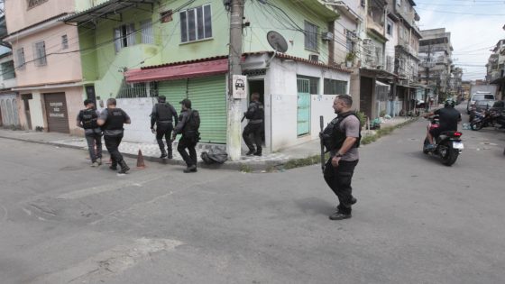 Operação mira esquema de roubo de cargas e veículos no Complexo da Maré | Rio de Janeiro