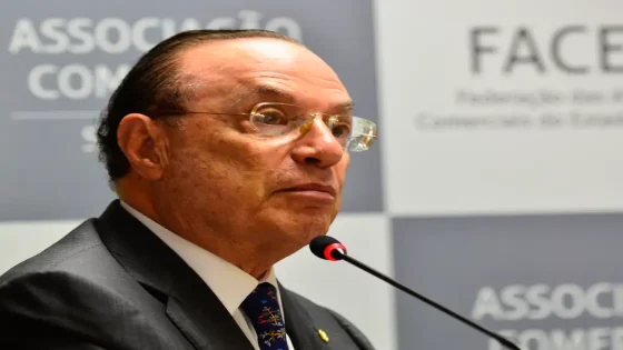 Justiça penhora mansão de Maluf