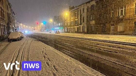 Ochtendspits belooft zwaar te worden door felle winterse buien en lokaal gladde wegen