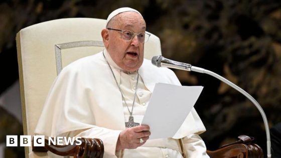 Pope Francis remains 'critical' and has kidney problem, Vatican says