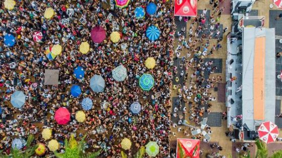 Foliões lotam a República na tarde de domingo no pré-Carnaval de SP