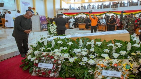 President Mahama pays glowing tribute to late Lt. Gen. Quainoo