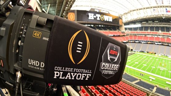 SEC, Big Ten look to expand College Football Playoff, form scheduling partnership, end conference championships