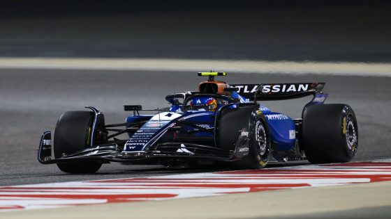 F1 Bahrain Test, Day 2: Sainz leads Ferrari duo