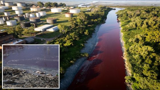 Sarandi Canal canal mysteriously turns bright red, looks 'covered in blood'