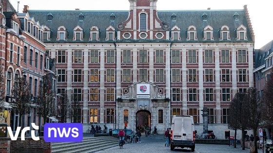 Wie uitgaat of shopt in Leuven, kan spullen opbergen in veilige kluisjes op Oude Markt