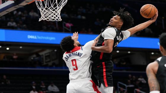 Portland's Shaedon Sharpe enters Dunk of the Year territory with wild one-handed slam over Justin Champagnie