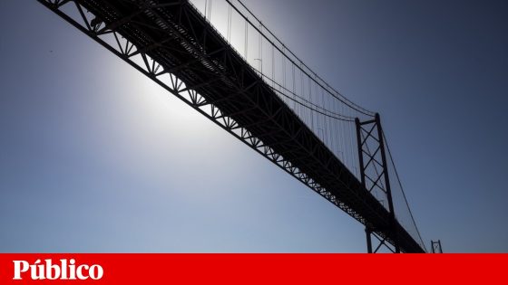 Lisboa: circulação na Ponte 25 de Abril restabelecida após incêndio em viatura | Acidentes