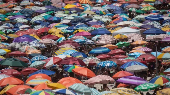 Veja a previsão do tempo para o Carnaval e os alertas para os foliões