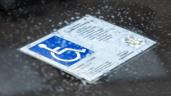 Minder onterechte parkeerboetes voor personen met een handicap: digitaal parkeerrecht breidt uit naar hele land