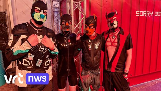 Lederen pakjes en puppymaskers: 15e editie van fetisjfestival Darklands in Antwerpen - VRT.be