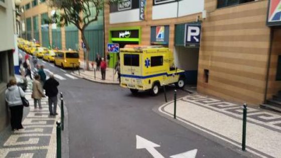 Homem hospitalizado após desmaio no Anadia Shopping